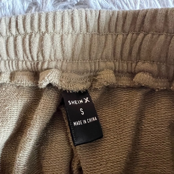 Shein solid color green sweatpants - Picture 3 of 4